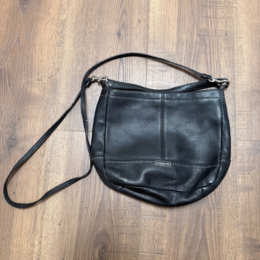Coach Park Hobo Black Pebbled Leather Crossbody Bag Teal Lining Zip Top Purse